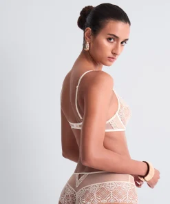Iconic Calypso Shorty